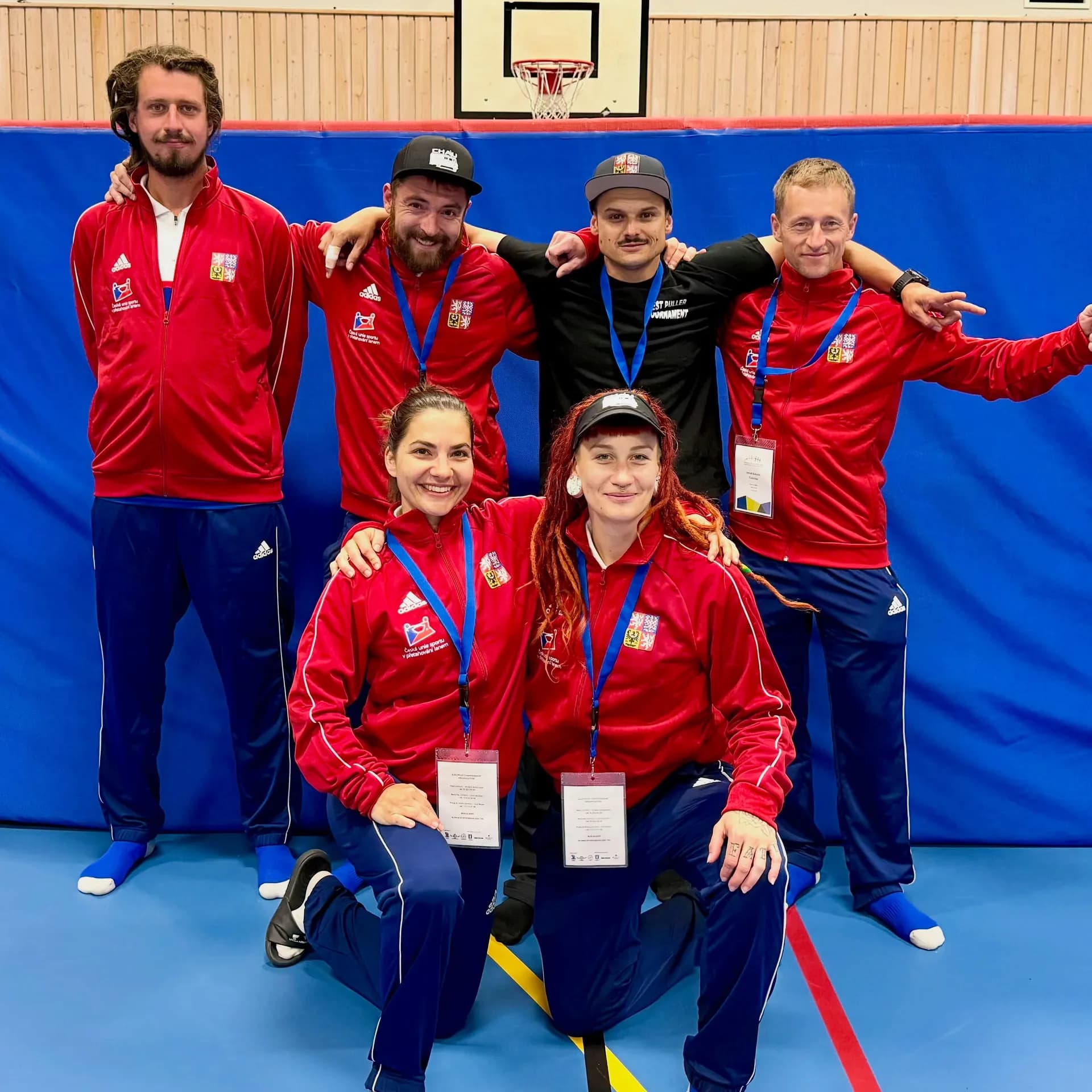 Im Trikot der Tschechischen Republik — unsere Puller vor dem Mixed-Wettkampf.